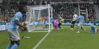 联赛杯半决赛首回合：纽卡0比2曼城