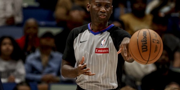 半岛体育在线-领先3分该不该犯规？骑士主帅赌输了 詹金斯3罚全中神剧情引热议