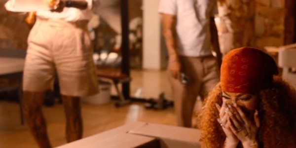 顶级松弛感！库兹马回顾休赛期 还有自己与詹姆斯布克等人合照！